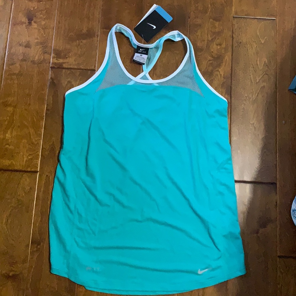Nike NWT medium drifit tank top